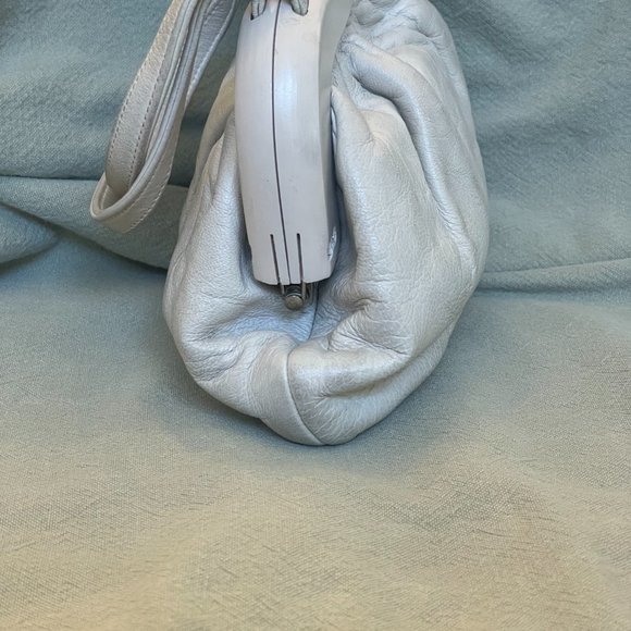 Purse - Picture 4 of 9